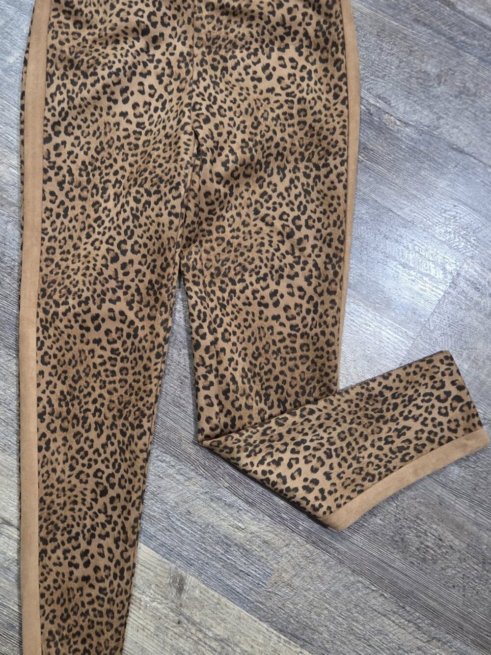 SoHo Leggings Leopard Print Faux-Suede Tan & Brown Sz Small